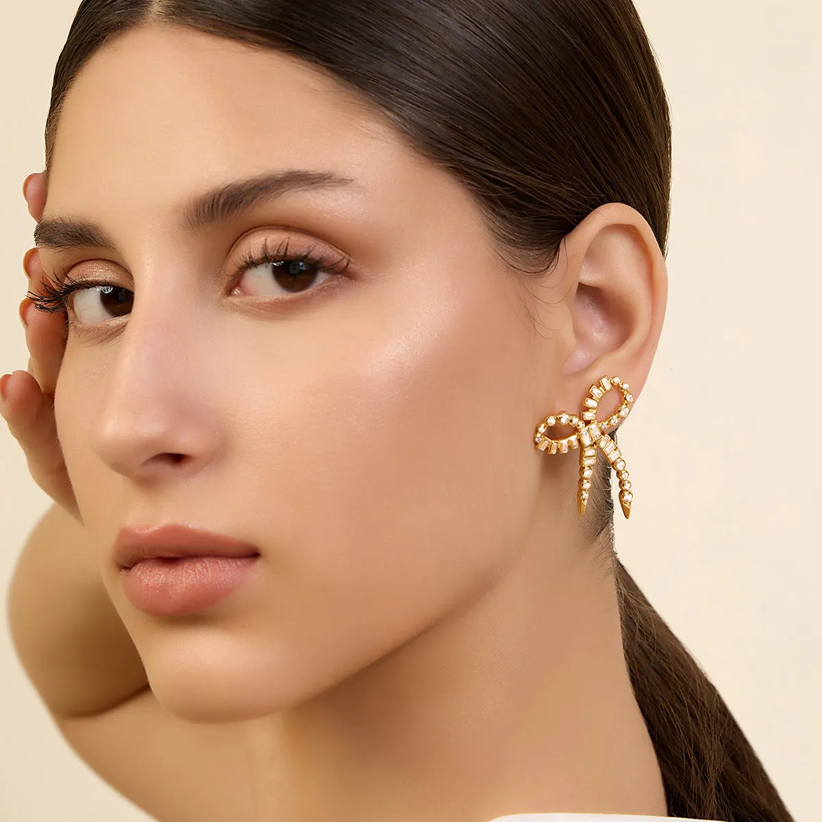 Bow Spiked Studs