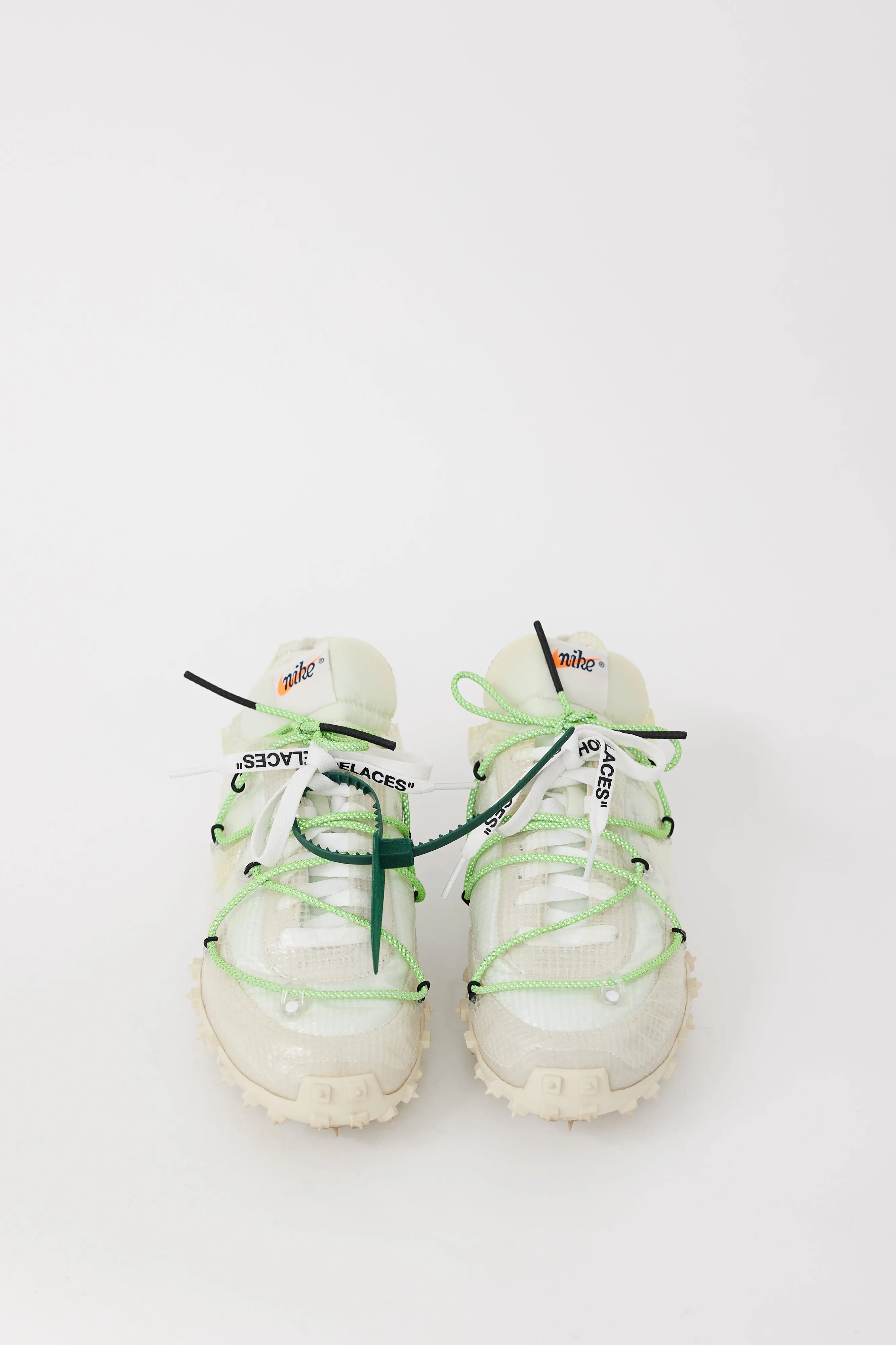 X Nike White & Multicolour Waffle Racer Sneaker